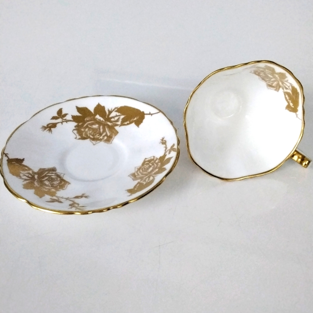 Hammersley Rose tea cup and saucer - Picture 8 of 11